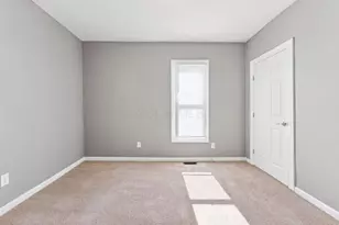 274 E Barthman Ave, Columbus, OH 43207 - Photo 9