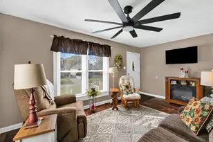 223 Reform St, Mansfield, OH 44902 - Photo 9