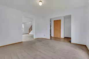 9060 Ridgeline Dr, Reynoldsburg, OH 43068 - Photo 9