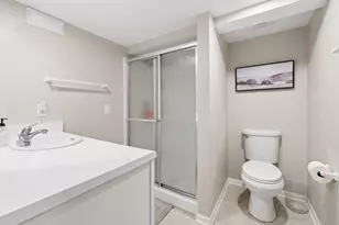 602 E Cooke Rd, Columbus, OH 43214 - Photo 29