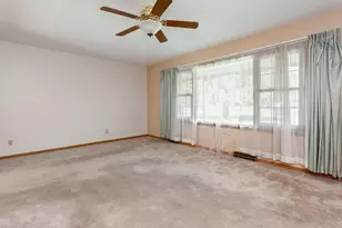 362 Haymarket St, West Jefferson, OH 43162 - Photo 21