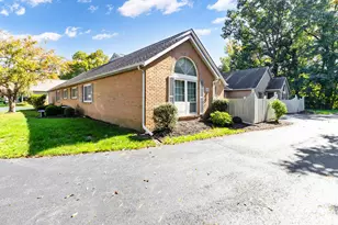5383 Pond View Dr, Westerville, OH 43081 - Photo 3