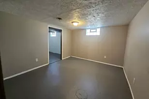 2071 Argyle Dr, Columbus, OH 43219 - Photo 21