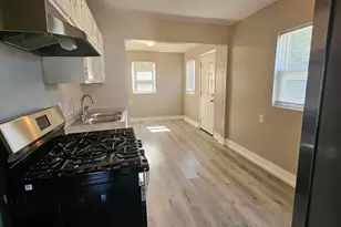 2071 Argyle Dr, Columbus, OH 43219 - Photo 9