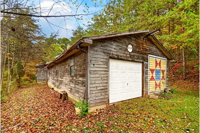 25068 State Route 180, Rockbridge, OH 43149 - Photo 13