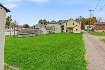 140 N Stanley Street, Bellefontaine, OH 43311 - Photo 23