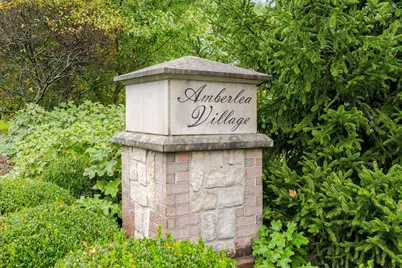1281 Amberlea Drive W #7, Columbus, OH 43230 - Photo 1