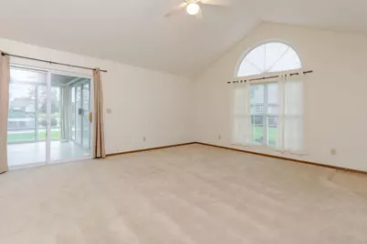 1281 Amberlea Drive W #7, Columbus, OH 43230 - Photo 9