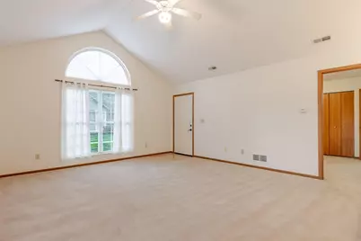 1281 Amberlea Drive W #7, Columbus, OH 43230 - Photo 11