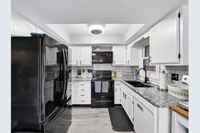 1960 Drury Lane, Columbus, OH 43235 - Photo 3