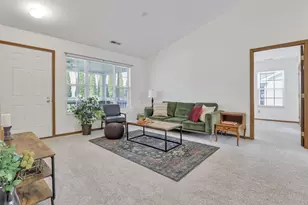 1257 Hillview Cir W, Newark, OH 43055 - Photo 9
