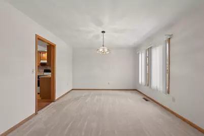 1545 Ojibwas Court, Grove City, OH 43123 - Photo 9