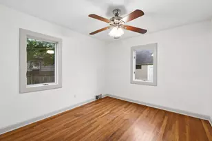 35 Demorest Ave, Columbus, OH 43204 - Photo 17