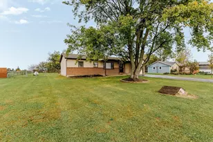 7649 White Oak Rd NE, Bloomingburg, OH 43106 - Photo 3