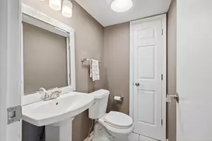 495 Clairbrook Ave, Columbus, OH 43228 - Photo 15