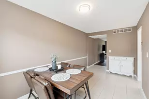 495 Clairbrook Ave, Columbus, OH 43228 - Photo 9