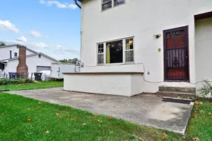320 Briarwood Dr, Columbus, OH 43213 - Photo 49