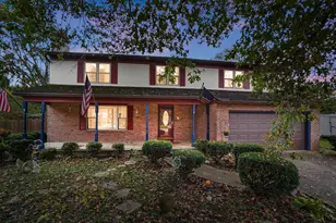 320 Briarwood Dr, Columbus, OH 43213 - Photo 1