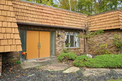 5220 Hampton Court, Zanesville, OH 43701 - Photo 9