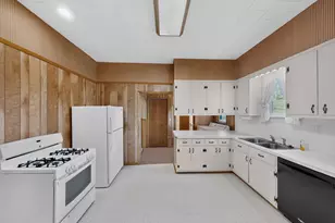 129 Spring Mountain Rd, Warsaw, OH 43844 - Photo 13