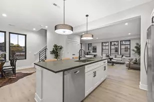 535 W Chapel St, Columbus, OH 43215 - Photo 17