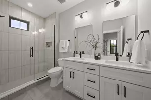 535 W Chapel St, Columbus, OH 43215 - Photo 29