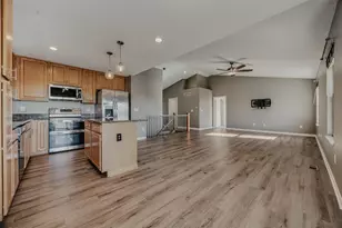 159 Chestnut Commons Dr, Commercial Point, OH 43116 - Photo 15