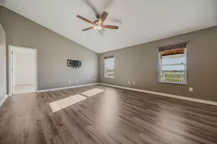 159 Chestnut Commons Dr, Commercial Point, OH 43116 - Photo 13