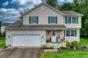1302 Patricia Ln, Heath, OH 43056 - Photo 1