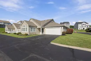963 Governor's Cir, Lancaster, OH 43130 - Photo 3