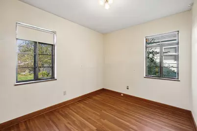 156 E Jeffrey Place, Columbus, OH 43214 - Photo 15