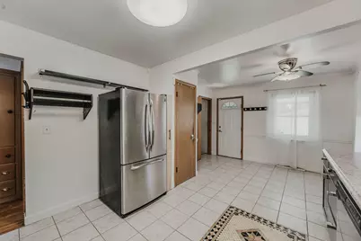 1591 E Gates Street, Columbus, OH 43206 - Photo 7