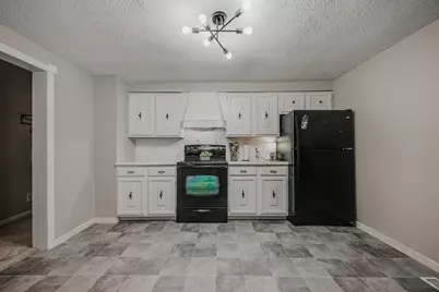552 E Franklin Street, Circleville, OH 43113 - Photo 11