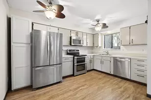 3300 Valley Ln S, Columbus, OH 43231 - Photo 9