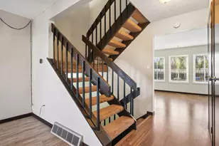 3300 Valley Ln S, Columbus, OH 43231 - Photo 15