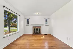 166 E Jeffrey Pl, Columbus, OH 43214 - Photo 5
