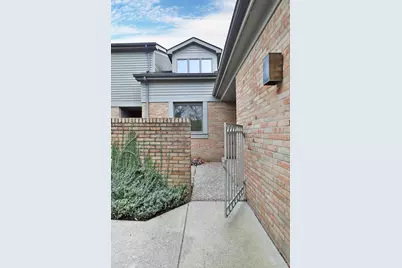 6466 Strathaven Court E #3D, Worthington, OH 43085 - Photo 3