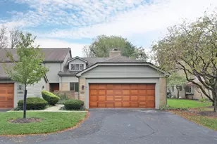 6466 Strathaven Ct E, Worthington, OH 43085 - Photo 1