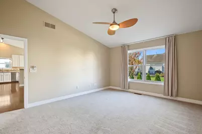 8833 Meadow Grass Lane, Lewis Center, OH 43035 - Photo 15