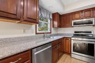 5223 Brandonway Ct, Dublin, OH 43017 - Photo 9