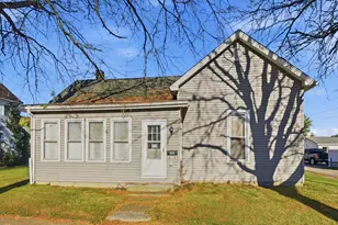814 E Market St, Washington Court House, OH 43160 - Photo 1