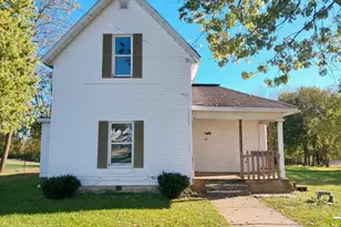 429 N 2nd St, Greenfield, OH 45123 - Photo 1