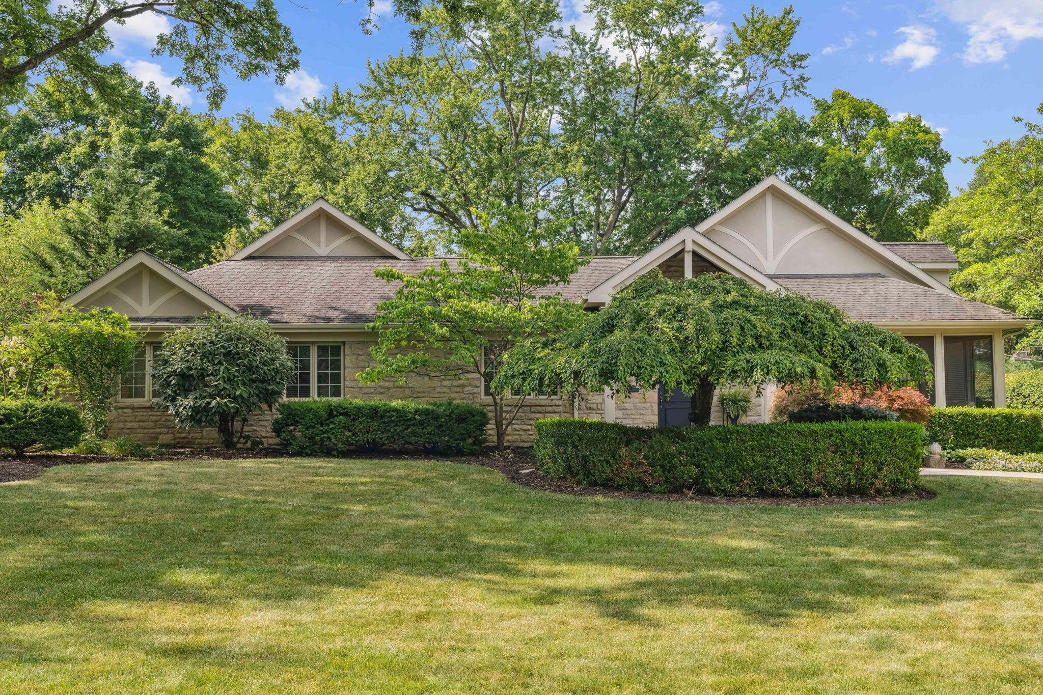 2481 Farleigh Rd, Upper Arlington, OH 43221 MLS 224020878 Coldwell