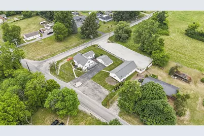 1586 Dyer Road, Grove City, OH 43123 - Photo 1