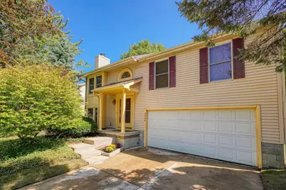 4808 Wallington Drive, Hilliard, OH 43026 - Photo 1