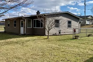 445 W Shields St, Newark, OH 43055 - Photo 1