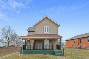 689 N State St, Marion, OH 43302 - Photo 1