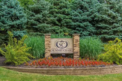 1000 Urlin Avenue #910, Columbus, OH 43212 - Photo 1