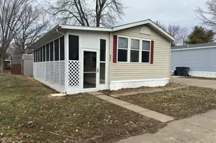 2445 Columbus-Lancaster Rd NW, Lancaster, OH 43130 - Photo 1