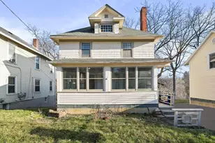 286 W William St, Delaware, OH 43015 - Photo 1